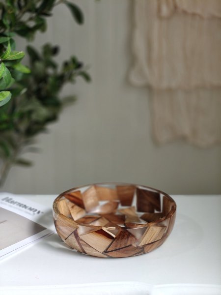 جاط تقديم خشب مع ريزن