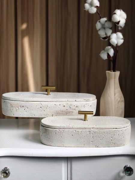 مضيفة حجر ثقيل بيضاوي مع غطا