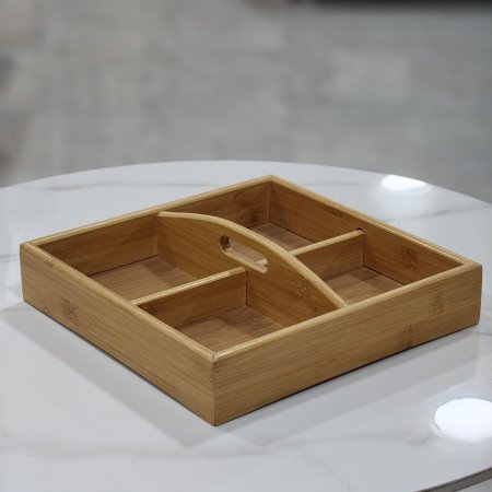 صينية مقسمة