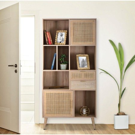 مكتبة خشب كبيرة