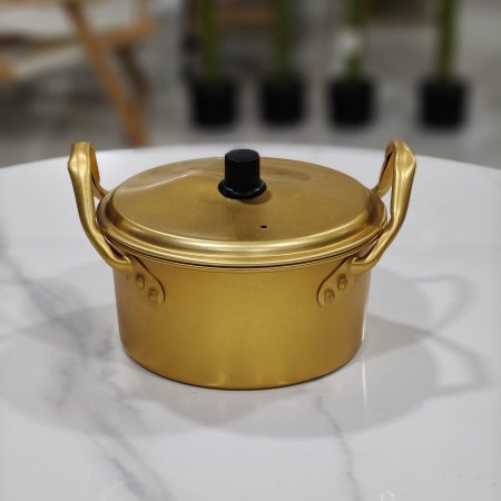 طنجرة تقديم