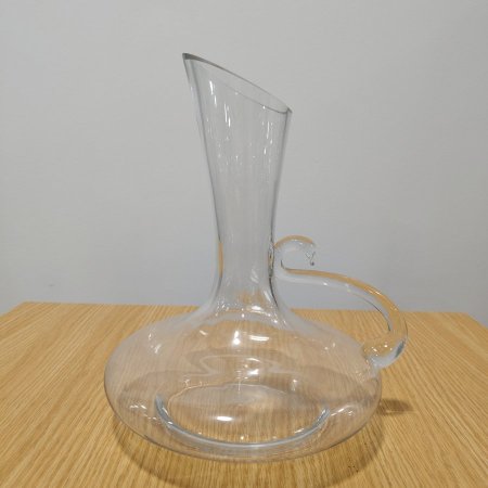 شربة مي وعصير زجاجية