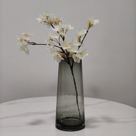 فازة زجاج أسود