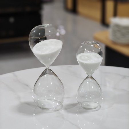 تحفة ساعة رملية