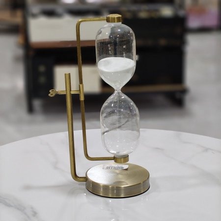 تحفة ساعة رملية